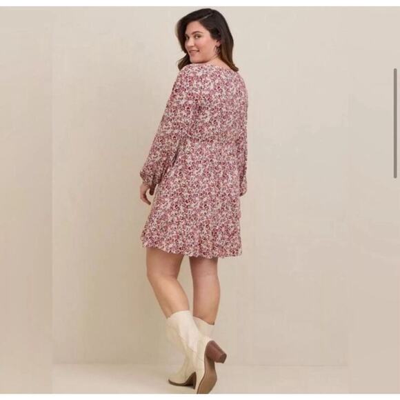 Torrid Textured Stretch Rayon Wild Flowers Mini Skater Dress 2X EUC - Picture 3 of 9